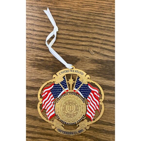 Remberance 911 Gold Coin Flag Christmas Ornament - Picture 1 of 5